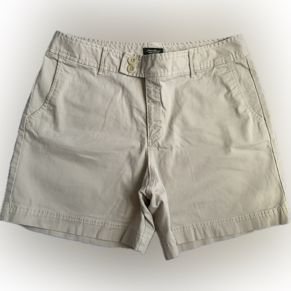 Eddie Bauer Mercer Fit, size 12 beige khaki tan shorts 98% cotton